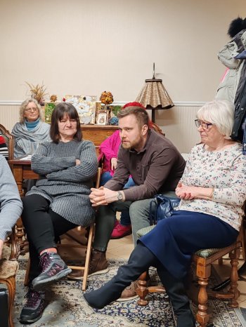 Beseda so spisovateľom Václavom Neuerom